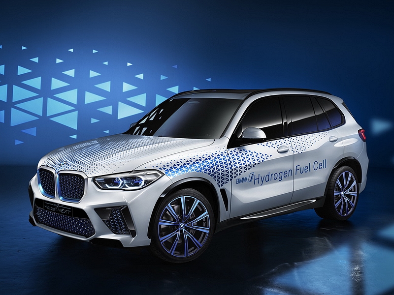 BMW plánuje uvést na trh X5 s palivovými články